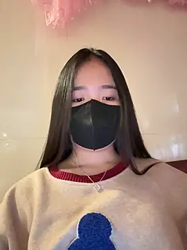 Gwen879 online show from February 26, 1:27 am