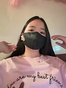 Gwen879 online show from February 1, 1:15 am