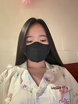 Gwen879 online show from March 27, 12:08 am