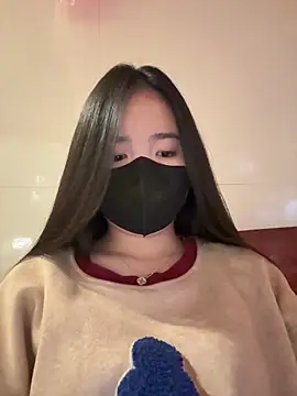 Gwen879 online show from March 16, 12:40 am