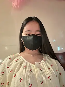 Gwen879 online show from February 5, 1:34 am