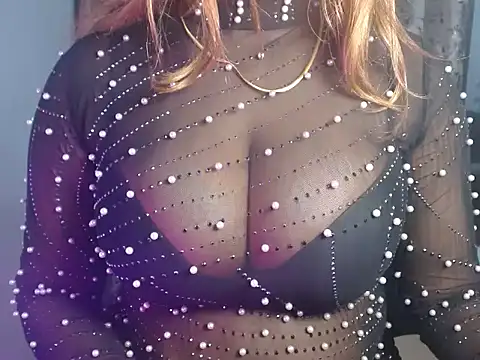 Luscious Eyessss online show from February 4, 6:03 pm