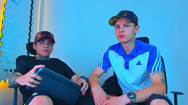 Thomas-Wil online show from February 26, 8:20 pm