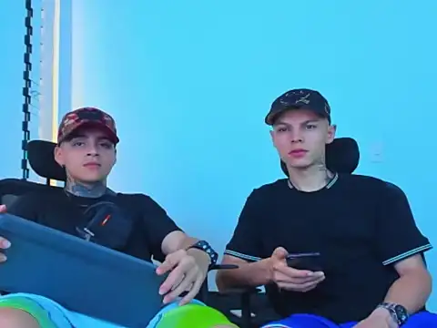 Thomas-Wil online show from January 18, 2:26 am