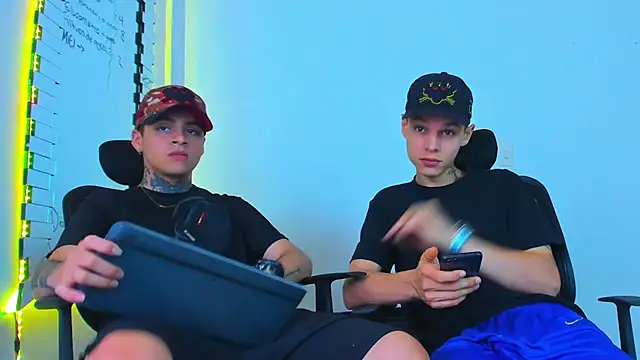 Thomas-Wil online show from February 11, 1:16 am