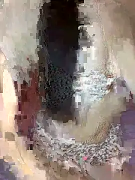 Snapshot of Linhtruong__ chatting on March 2, 4:36 pm Linhtruong online show from March 2, 4:36 pm