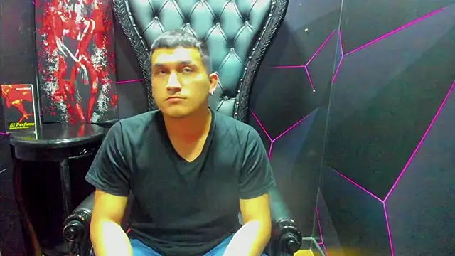 Lucca Moretti online show from January 8, 3:40 pm