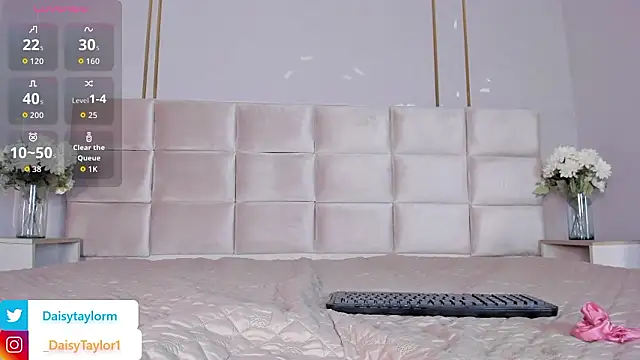 DaisyTaylor   online show from February 19, 12:46 pm