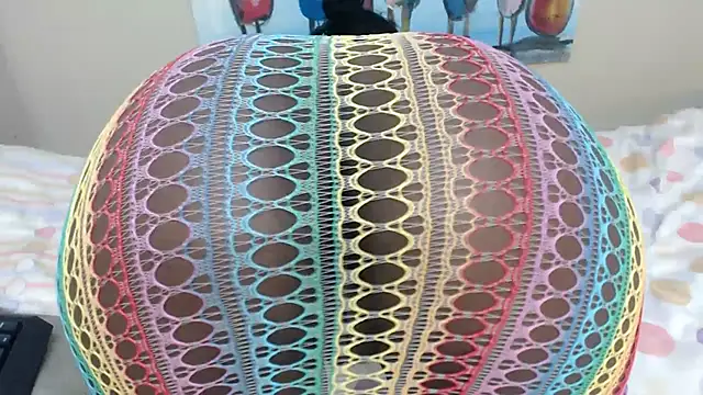 TallDivaNoir online show from April 15, 6:52 am