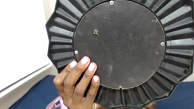 TallDivaNoir online show from March 3, 5:42 pm