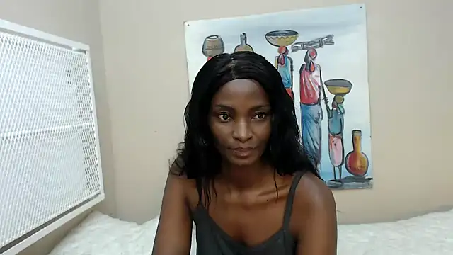 TallDivaNoir online show from April 1, 6:37 am