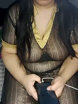 Curvymoza online show from February 15, 2:56 am