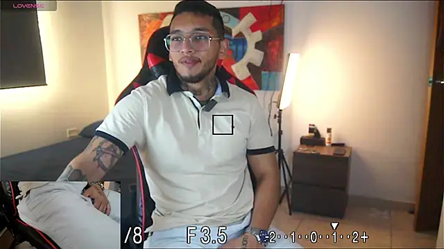 EvanVelvet online show from February 11, 12:49 pm