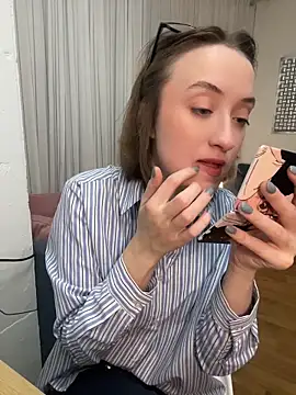 Persephone Kore online show from April 13, 5:17 pm