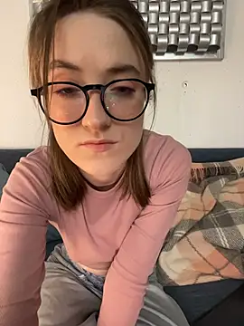 Persephone Kore online show from March 15, 6:15 pm