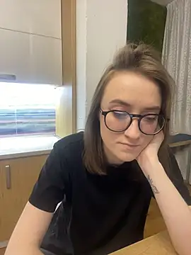 Persephone Kore online show from March 23, 5:46 pm