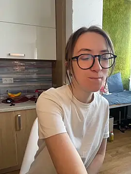 Persephone Kore online show from April 9, 12:22 pm