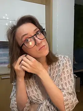 Persephone Kore online show from March 29, 5:03 pm