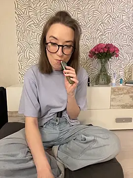 Persephone Kore online show from February 5, 5:42 pm