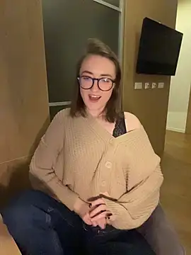 Persephone Kore online show from March 1, 7:25 pm