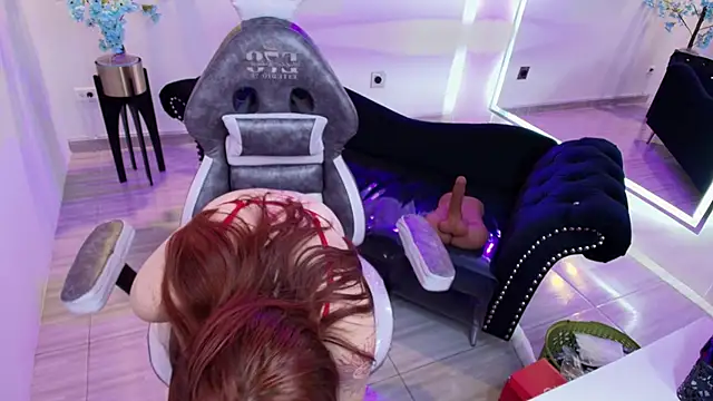 Lilith tayylor online show from April 19, 3:29 am