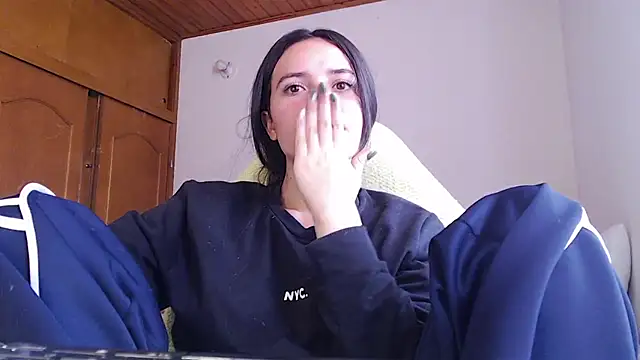 Shanel Lozano online show from March 7, 3:39 pm