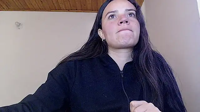 Snapshot of Shanel_Lozano chatting on July 15, 9:11 pm Shanel Lozano online show from July 15, 9:11 pm
