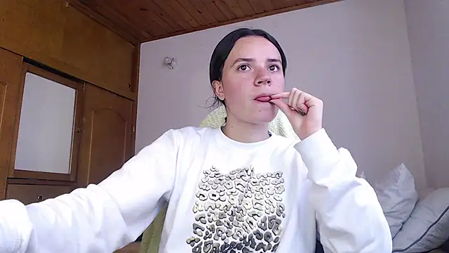 Shanel Lozano online show from March 9, 7:28 pm