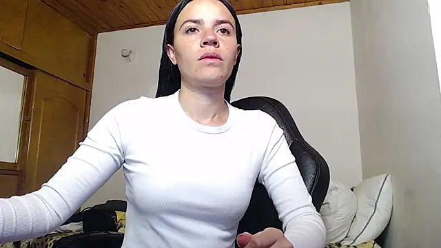 Shanel Lozano online show from March 29, 3:46 pm