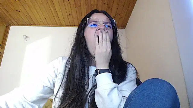 Snapshot of Shanel_Lozano chatting on June 10, 10:55 pm Shanel Lozano online show from June 10, 10:55 pm