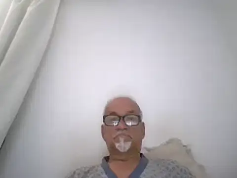 Snapshot of Patyman chatting on May 3, 2:20 pm Patyman online show from May 3, 2:20 pm