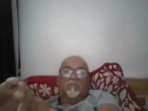 Snapshot of Patyman chatting on April 23, 10:11 pm Patyman online show from April 23, 10:11 pm