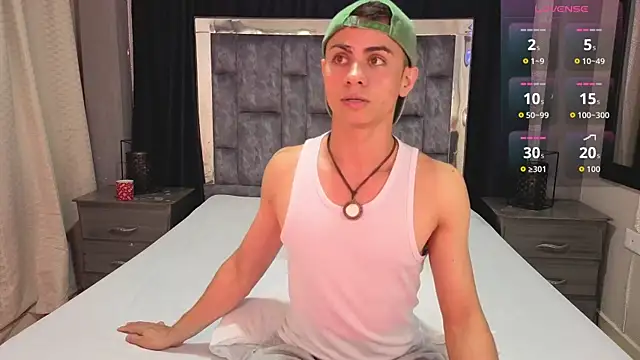 LeoMonnroe online show from May 31, 5:40 pm