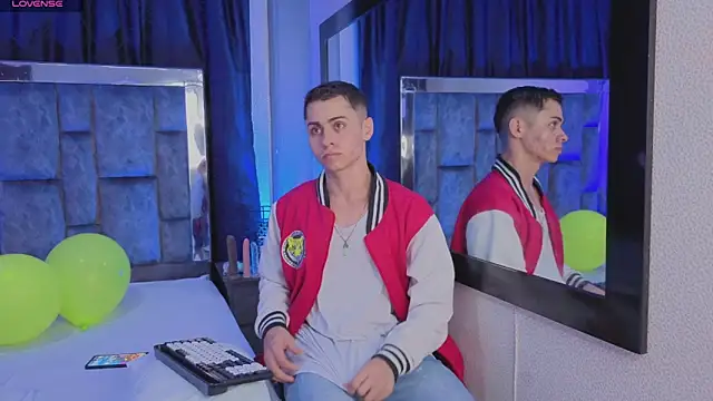 LeoMonnroe online show from March 17, 7:28 pm