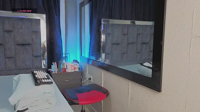 LeoMonnroe online show from March 15, 5:31 pm