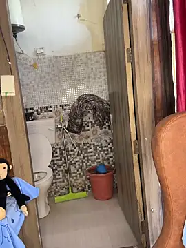HotNeha08 online show from May 28, 2:52 am