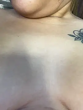 HotNeha08 online show from April 5, 3:46 am