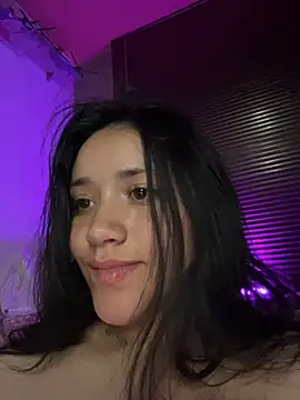 Snapshot of Veronica_Wins_ chatting on March 2, 5:08 am Veronica Wins online show from March 2, 5:08 am