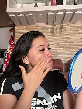 Veronica Wins  online show from April 23, 8:43 pm