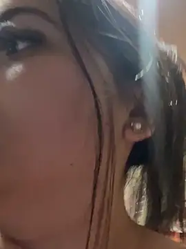 Veronica Wins  online show from March 27, 7:26 pm