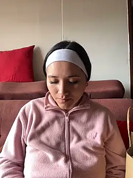 Snapshot of Veronica_Wins_ chatting on January 31, 8:40 pm Veronica Wins online show from January 31, 8:40 pm