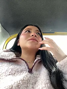 Snapshot of Veronica_Wins_ chatting on January 16, 7:07 pm Veronica Wins online show from January 16, 7:07 pm