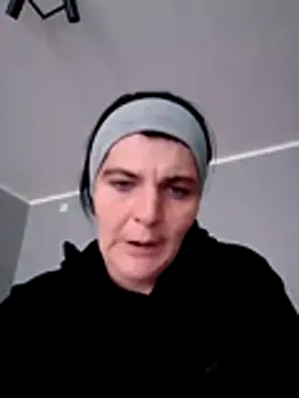 Snapshot of roksa2026 chatting on July 5, 2:02 pm roksa2026 online show from July 5, 2:02 pm