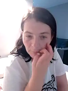 Snapshot of roksa2026 chatting on June 21, 5:57 am roksa2026 online show from June 21, 5:57 am