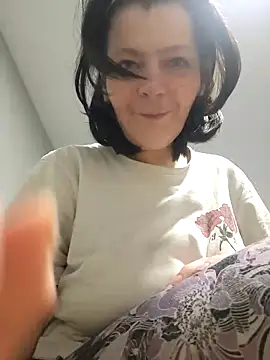 Snapshot of roksa2026 chatting on February 8, 9:18 am roksa2026 online show from February 8, 9:18 am