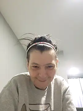 Snapshot of roksa2026 chatting on February 11, 9:09 am roksa2026 online show from February 11, 9:09 am