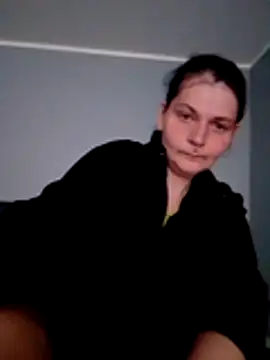 Snapshot of roksa2026 chatting on July 15, 2:35 pm roksa2026 online show from July 15, 2:35 pm