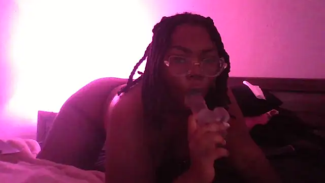 Snapshot of Kokohayes chatting on February 23, 8:20 pm Kokohayes online show from February 23, 8:20 pm