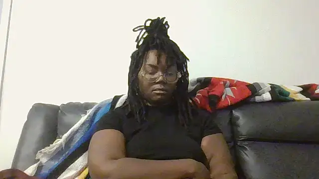 Snapshot of Kokohayes chatting on February 17, 9:45 pm Kokohayes online show from February 17, 9:45 pm