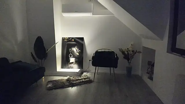 CrazyDollxx online show from March 22, 6:20 pm